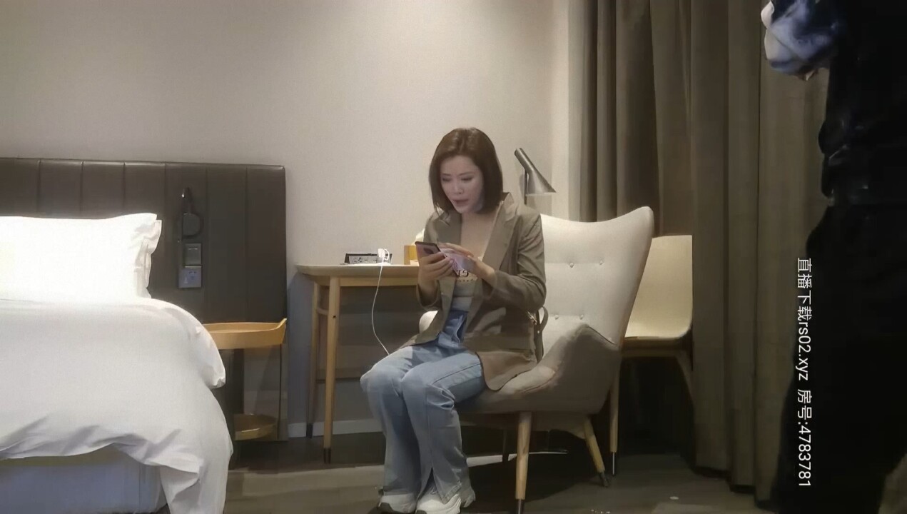 调教空姐高颜值露脸少女 窗边口交做爱 完美露脸