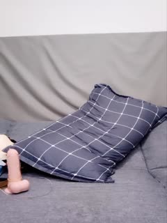 肉食女即使成為媽媽也是肉食女 在法事被睽違5年再會的同學們灌醉輪姦的金髪喪服辣妹 伊南惠里香 SDMUA054