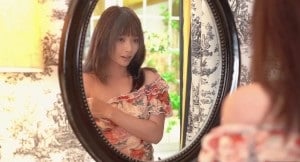 開會的時候看她高跟鞋絲襪真受不了【完整版56分鍾上傳簡 介】