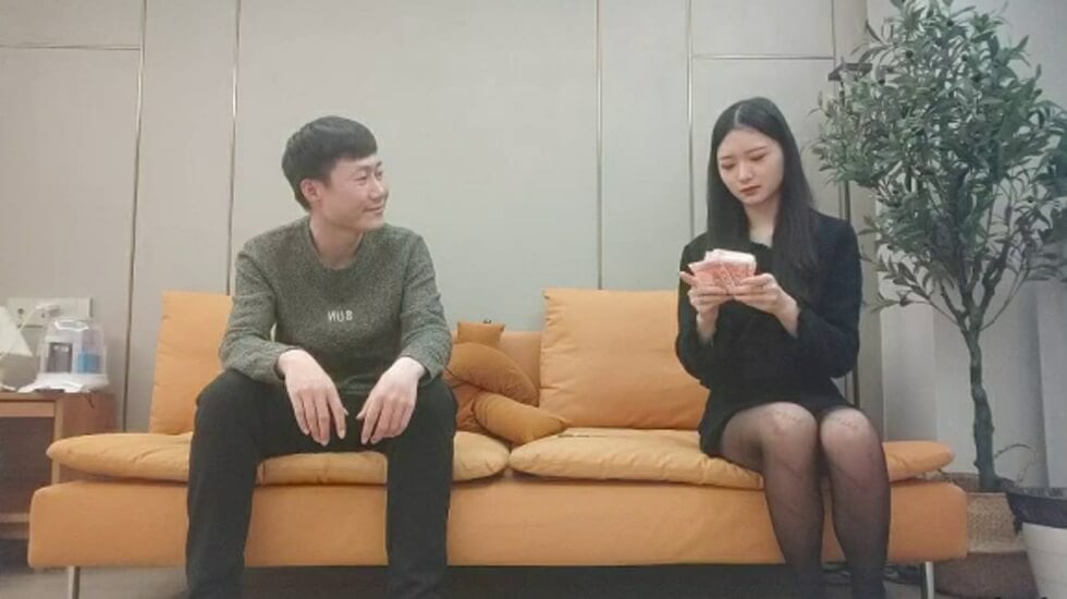 火車上的豔遇！真她嗎的刺激！【看簡 介同城免費約炮】