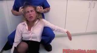 爸爸不小心援交到自己的女兒 吳文淇