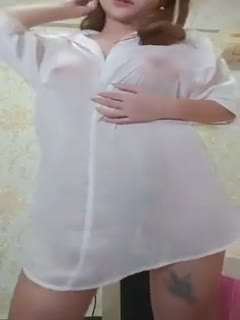 某重點大學大學生被推薦到一個男客戶那裏被狠狠的操了【内有聯系方式】