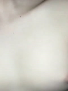 温婉轻熟妻酒店密会实录 敏感体质刚插入就潮喷 欲拒还迎中白浆四溅 中途使坏摘套无套直入湿答答蜜桃臀