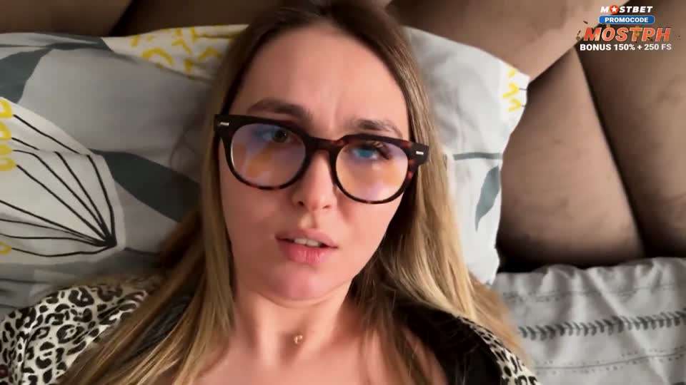 【MP4】MFYD107经典新片推荐 超级变态的人妻急于达到性高潮，性爱体验极致，让她感觉自己快要死了。AV出道 森亚秋