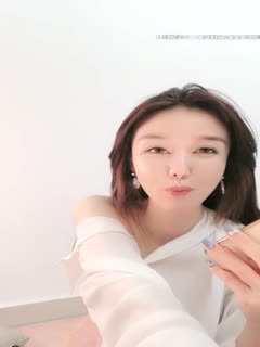 极品翘臀瑜伽女神骑乘位被猛操，汁液横流内射爆浆！