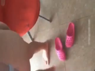 海角社区.女儿生气我哄女儿给她买洛丽塔然后让我三洞齐开全射屁眼了