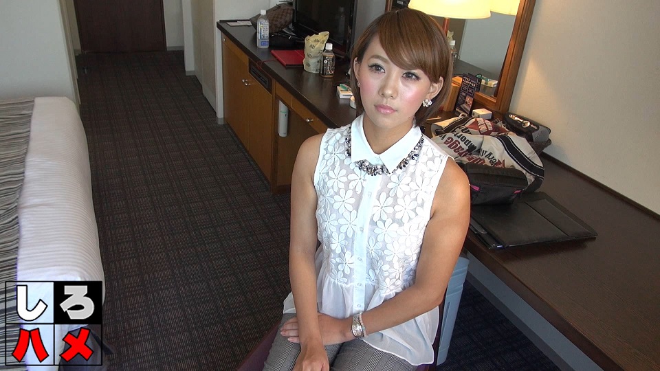 【足疗店勾搭技师极品美少妇】直接包房大屁股后入紧张又刺激