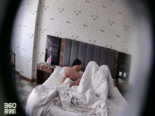 爆操穿着情趣内衣的妹妹口交足交极度渴望精液滋养狂情哥哥