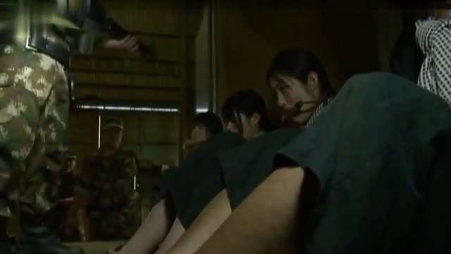 清纯女学生一见巨根就欲火焚身！牛仔紧身诱惑，4小时不间断中出盛宴 HHF_050