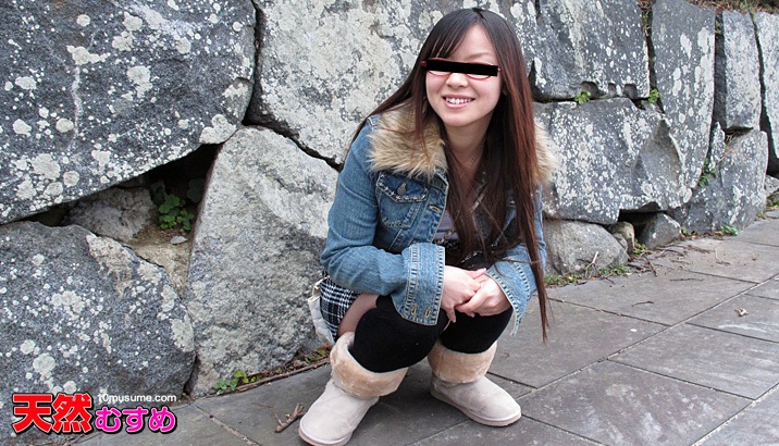 在桌底下帮老板口爱的色情秘书