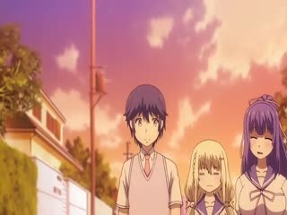 一個出色的慢吹衣，帶有高音的聲音和骯髒的說話，用嘴唇刺眼的口紅。