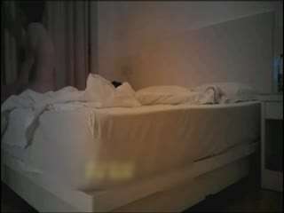 STARS655 中文字幕 终于和女友初体验！结果被隔壁大姐姐抢先夺走处男身 射了12发左右 青空光 青空ひかり