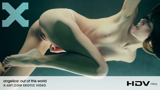 FC2PPV 4598114 [第一張照片] 0374_001 Hinata Chan 22歲排卵日絕對具有NG性吸引力，絕對是NG。離婚確認 爆炸 FC2PPV4598114