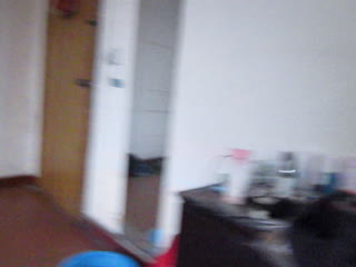 女同性恋 女同 御姐百合女王调教巨乳女警小M，激情舌吻交换唾液 舔脚踩头吃白袜太刺激，画面实在太香艳！