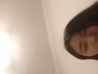 YUJ053 汗流浃背！打工店里的女汉子系姐姐被我狂干到高潮