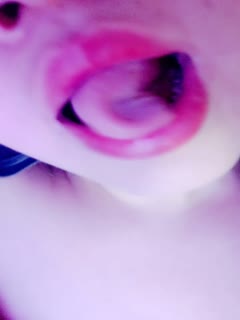 色情脊椎按摩師的指法太引人注目了 宮崎千尋，穿著制服的女孩無法拒絕，一直被逼著射精