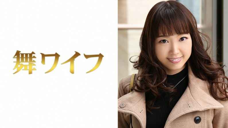 这位满头大汗的已婚女人臀部的压倒性运动让我甚至不用移动臀部就射在她体内。木村丽