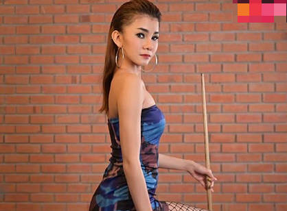 麻豆传媒映画X麻麻传媒.MT-014.艾艾.台球桌上的赌注